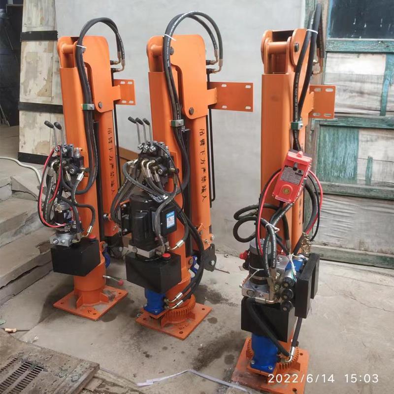 七美乡重汽蓝牌随车吊 3.2吨 国六动力强 液压驱动 农用自卸起重机